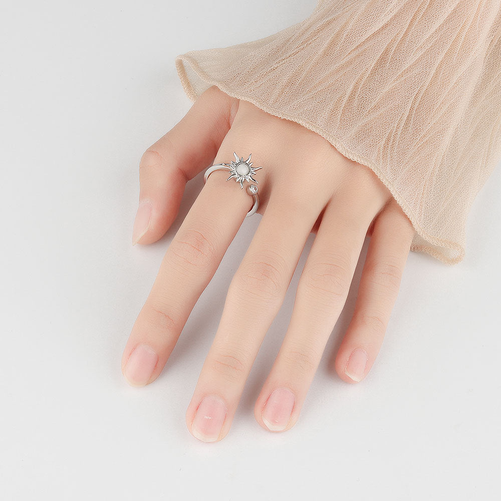 Bague géométrique élégante – Brillance et légèreté pour sublimer votre style - Hilona